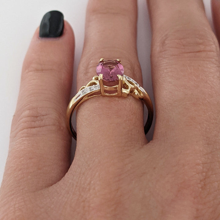 14K PINK TOURMALINE OVAL 6X8 WITH (4) MELEE ESTATE RING 2.1 GRAMS
