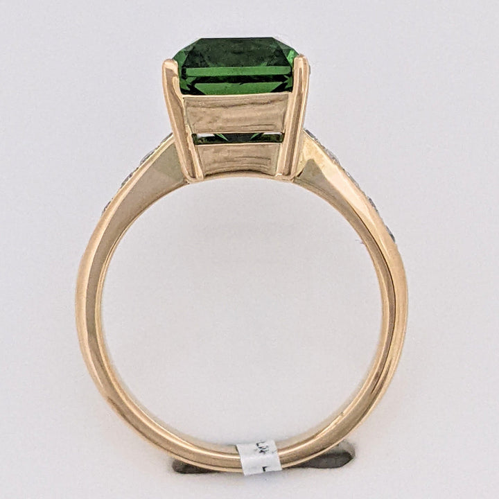 14K GREEN TOURMALINE EMERALD CUT 8.5X10.8 WITH (10) MELEE ESTATE RING 5.4 GRAMS