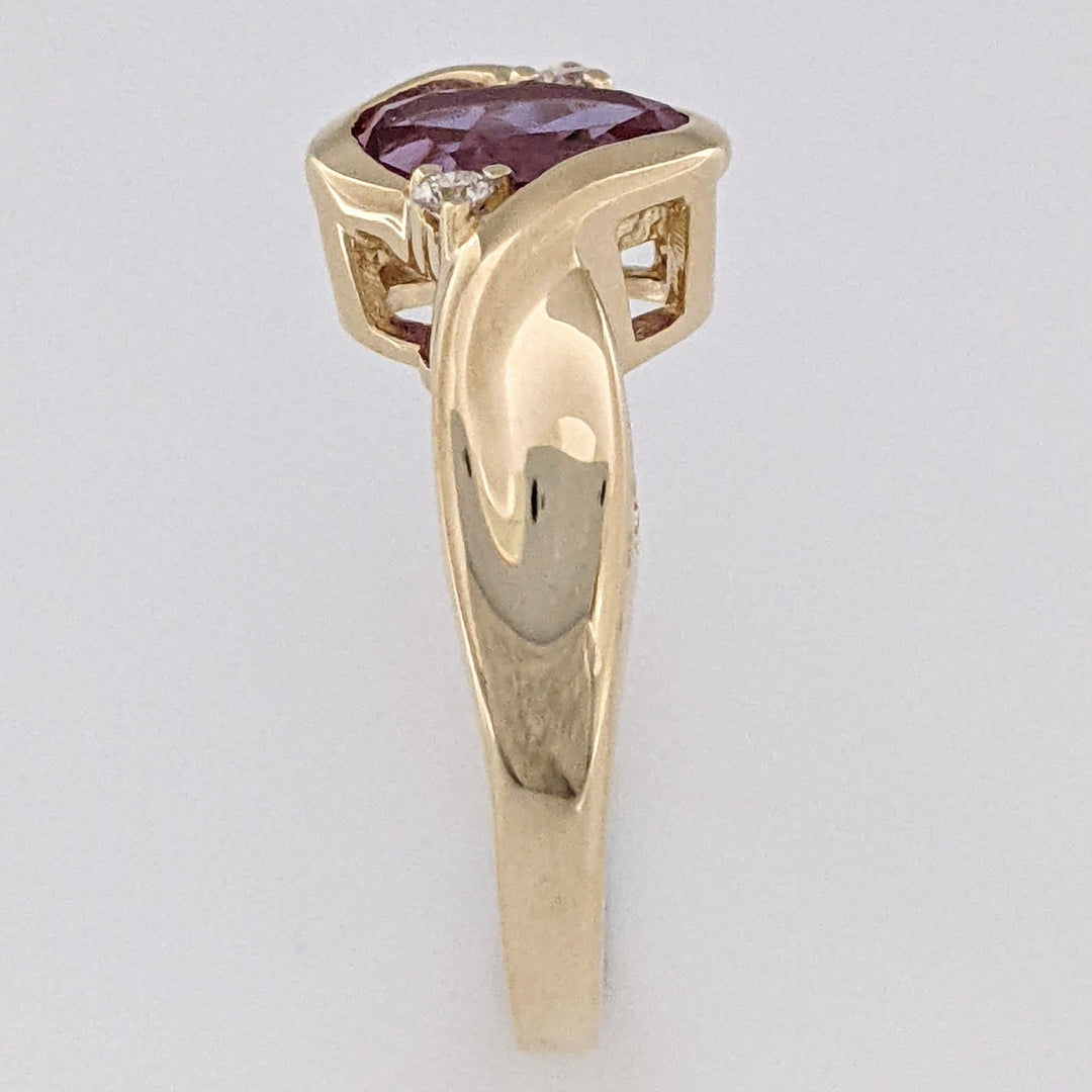 14K CHATHAM ALEXANDRITE OVAL 6X8 WITH (2) MELEE ESTATE BEZEL RING 3.7 GRAMS
