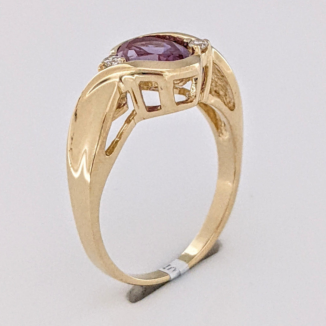 14K CHATHAM ALEXANDRITE OVAL 6X8 WITH (2) MELEE ESTATE BEZEL RING 3.7 GRAMS