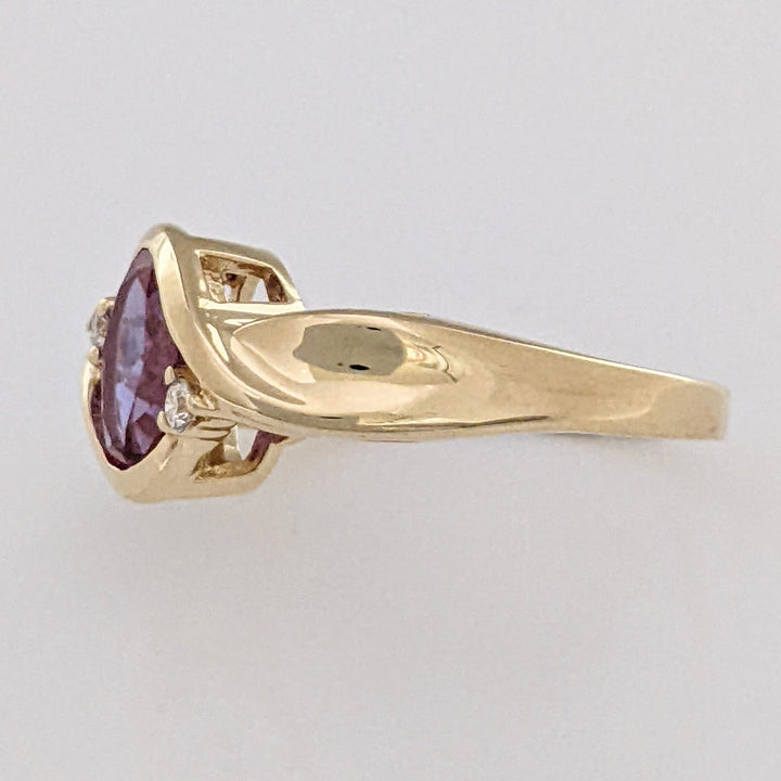14K CHATHAM ALEXANDRITE OVAL 6X8 WITH (2) MELEE ESTATE BEZEL RING 3.7 GRAMS
