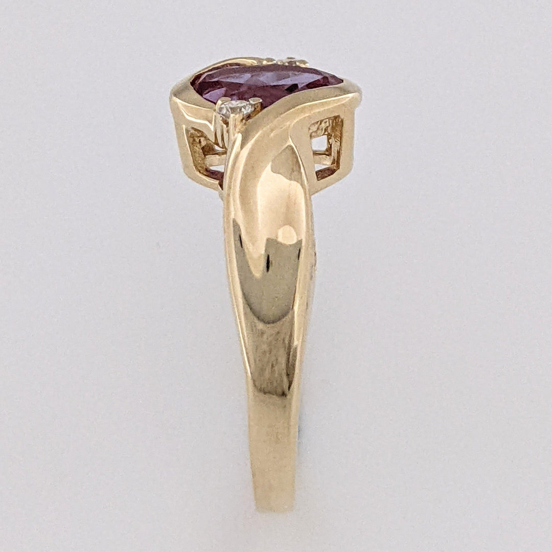 14K CHATHAM ALEXANDRITE OVAL 6X8 WITH (2) MELEE ESTATE BEZEL RING 3.7 GRAMS