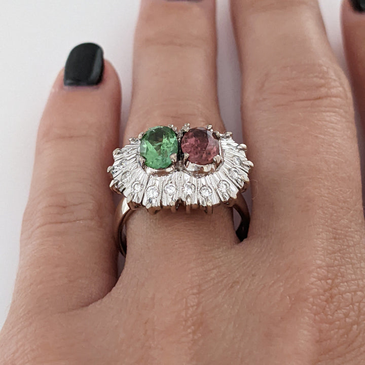 10K WHITE PINK/ GREEN TOURMALINE OVAL 5X7 WITH (18) MELEE ESTATE RING 6.7 GRAMS
