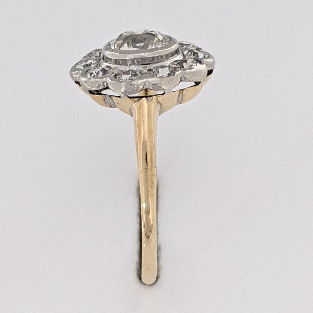 14K .85 CARAT TOTAL WEIGHT VS2 I DIAMOND ROUND (11) BEZEL FLORAL ESTATE RING 2.3 GRAMS