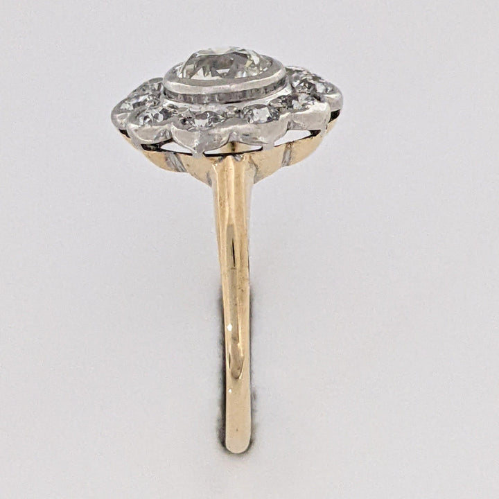 14K .85 CARAT TOTAL WEIGHT VS2 I DIAMOND ROUND (11) BEZEL FLORAL ESTATE RING 2.3 GRAMS