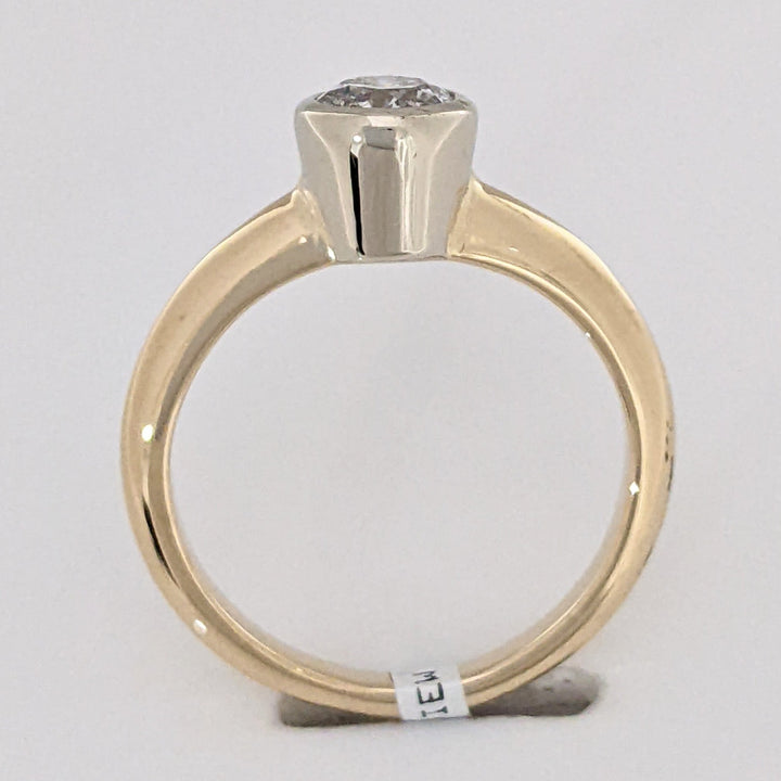14K .59 CARAT TOTAL I1 I DIAMOND ROUND ESTATE BEZEL SET RING 3.2 GRAMS