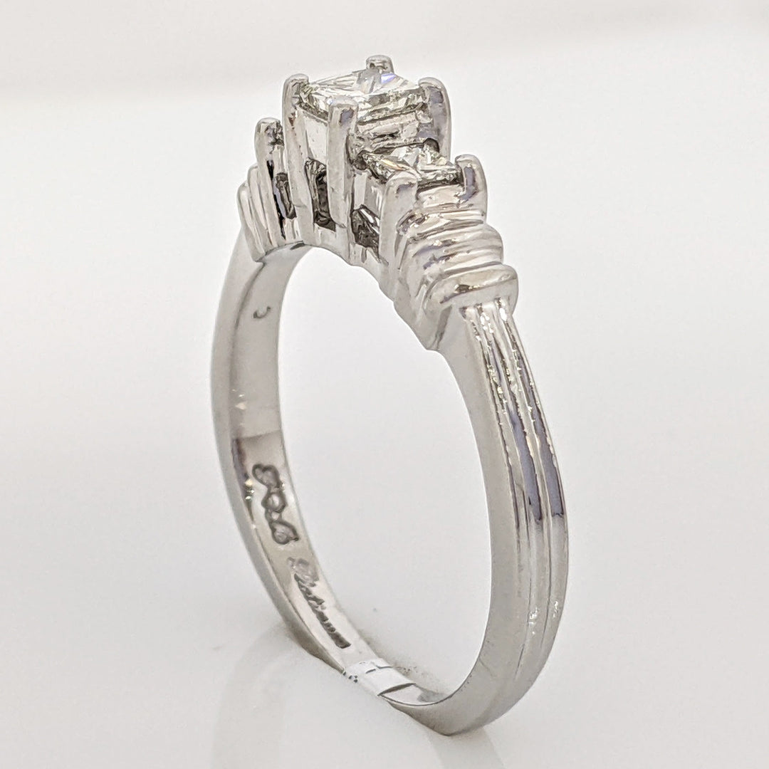 PLATINUM .40 CARAT TOTAL WEIGHT VS2 G DIAMOND PRINCESS CUT (3) TRINITY ESTATE RING 5.3 GRAMS