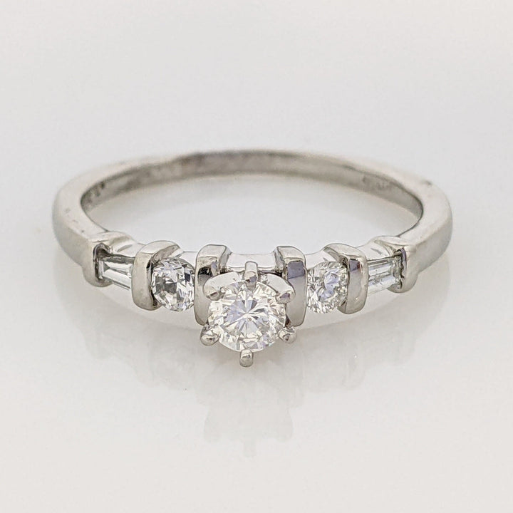 PLATINUM .25 CARAT TOTAL WEIGHT I1 G DIAMOND ROUND (5) ESTATE RING 3.9 GRAMS