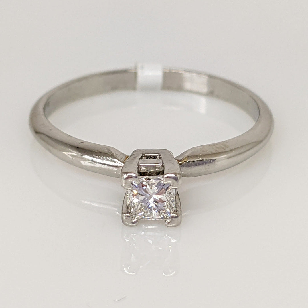 PLATINUM .30 CARAT TOTAL WEIGHT VS2 F DIAMOND PRINCESS CUT SOLITAIRE ESTATE RING 3.8 GRAMS