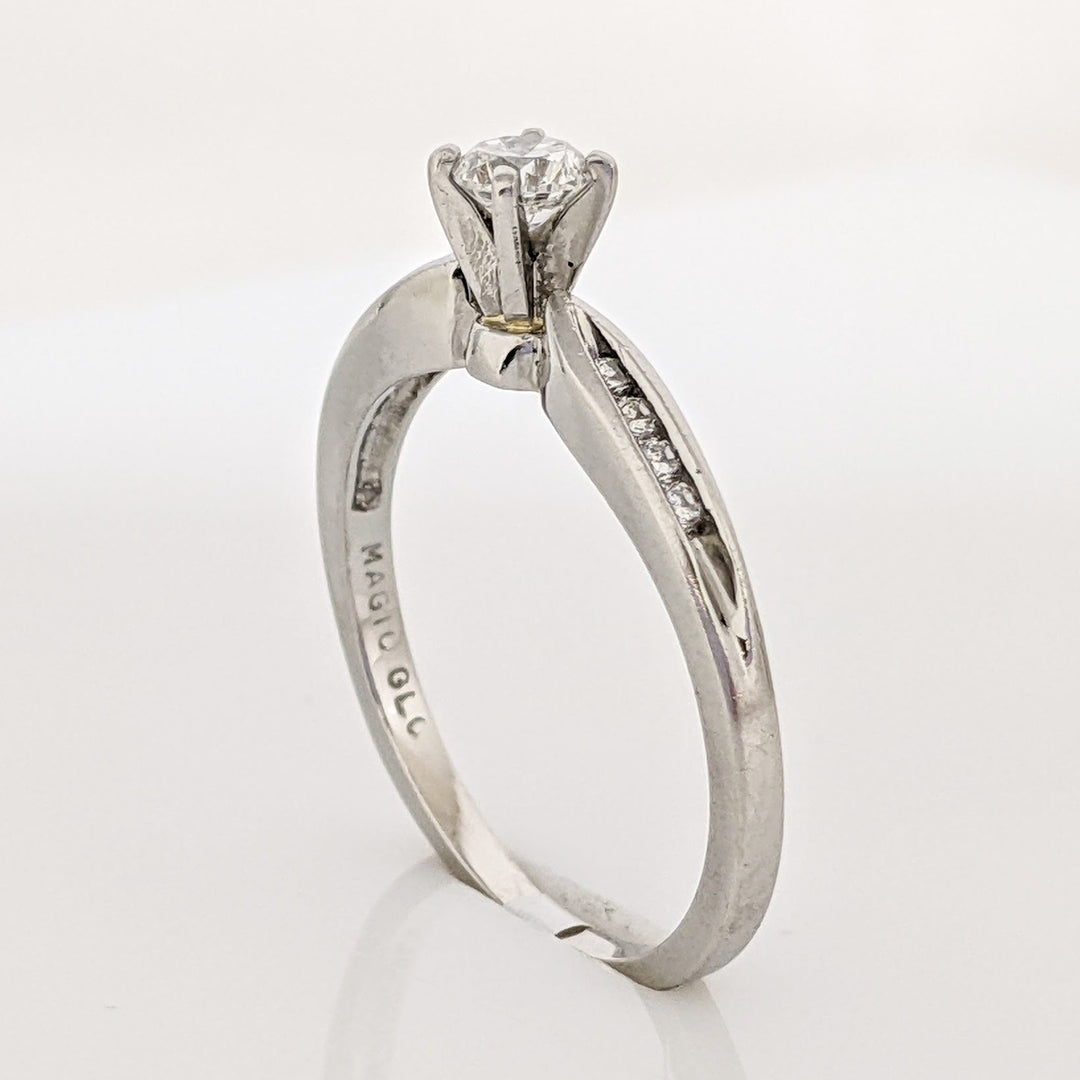 PLATINUM .29 CARAT TOTAL WEIGHT I1 H DIAMOND ROUND (9) ESTATE RING 3.7 GRAMS