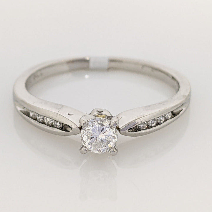 PLATINUM .29 CARAT TOTAL WEIGHT I1 H DIAMOND ROUND (9) ESTATE RING 3.7 GRAMS