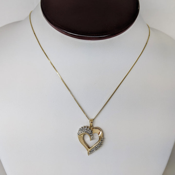 14K .56 CARAT TOTAL WEIGHT I1 H DIAMOND ROUND (32) ESTATE HEART PENDANT & CHAIN 6.4 GRAMS