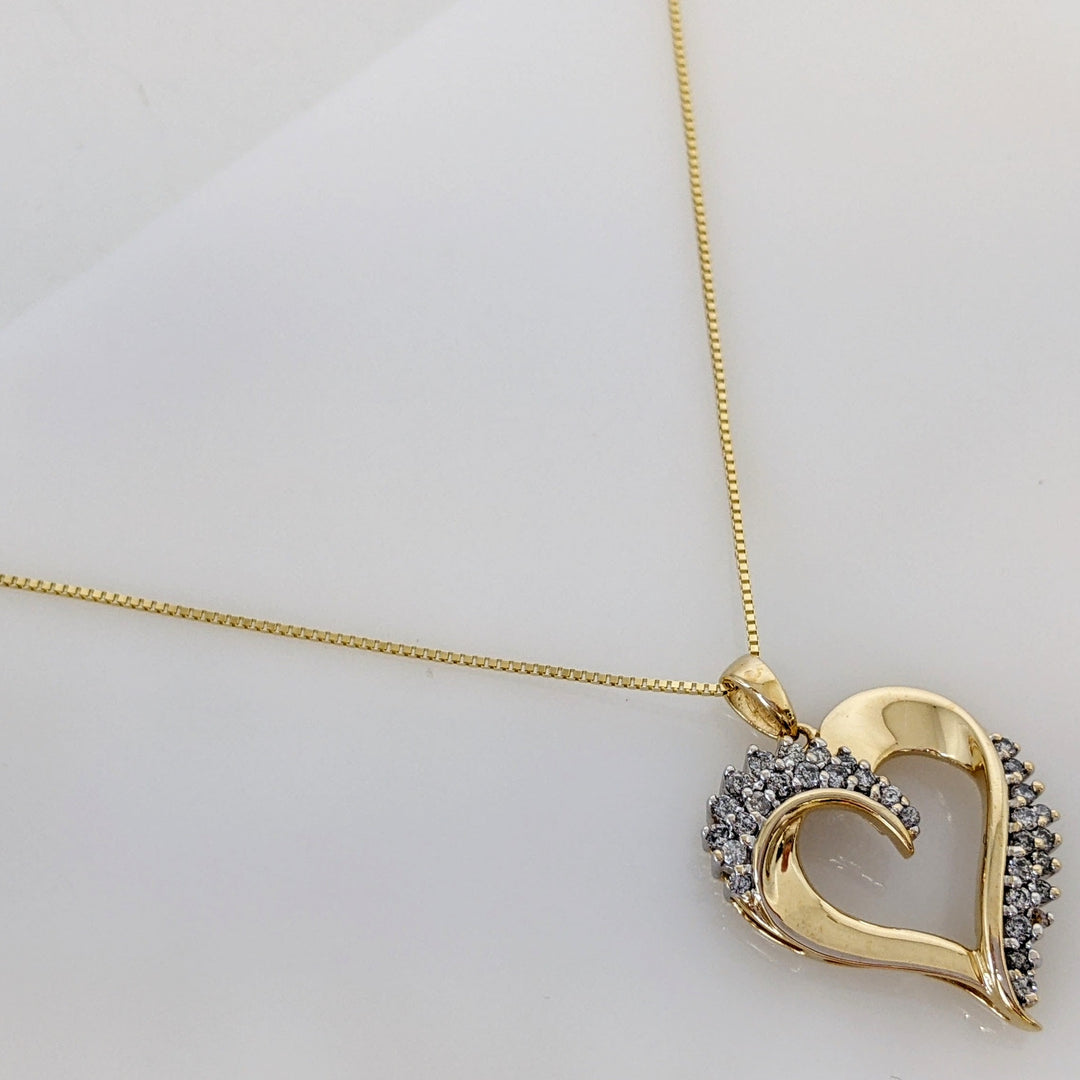 14K .56 CARAT TOTAL WEIGHT I1 H DIAMOND ROUND (32) ESTATE HEART PENDANT & CHAIN 6.4 GRAMS