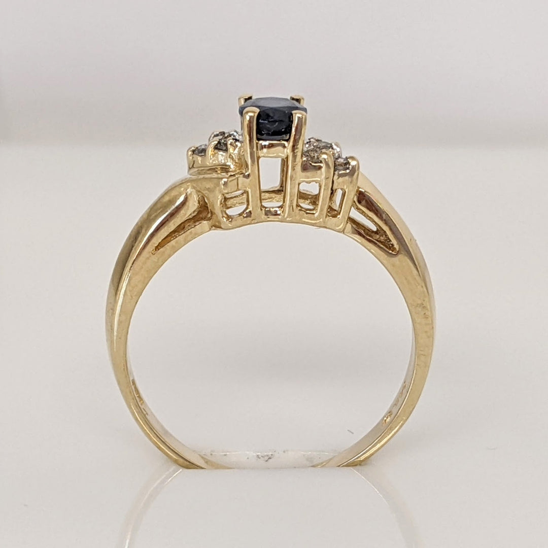 14K SAPPHIRE OVAL 4X6 WITH (6) MELEE DIAMOND ESTATE RING 2.6 GRAMS