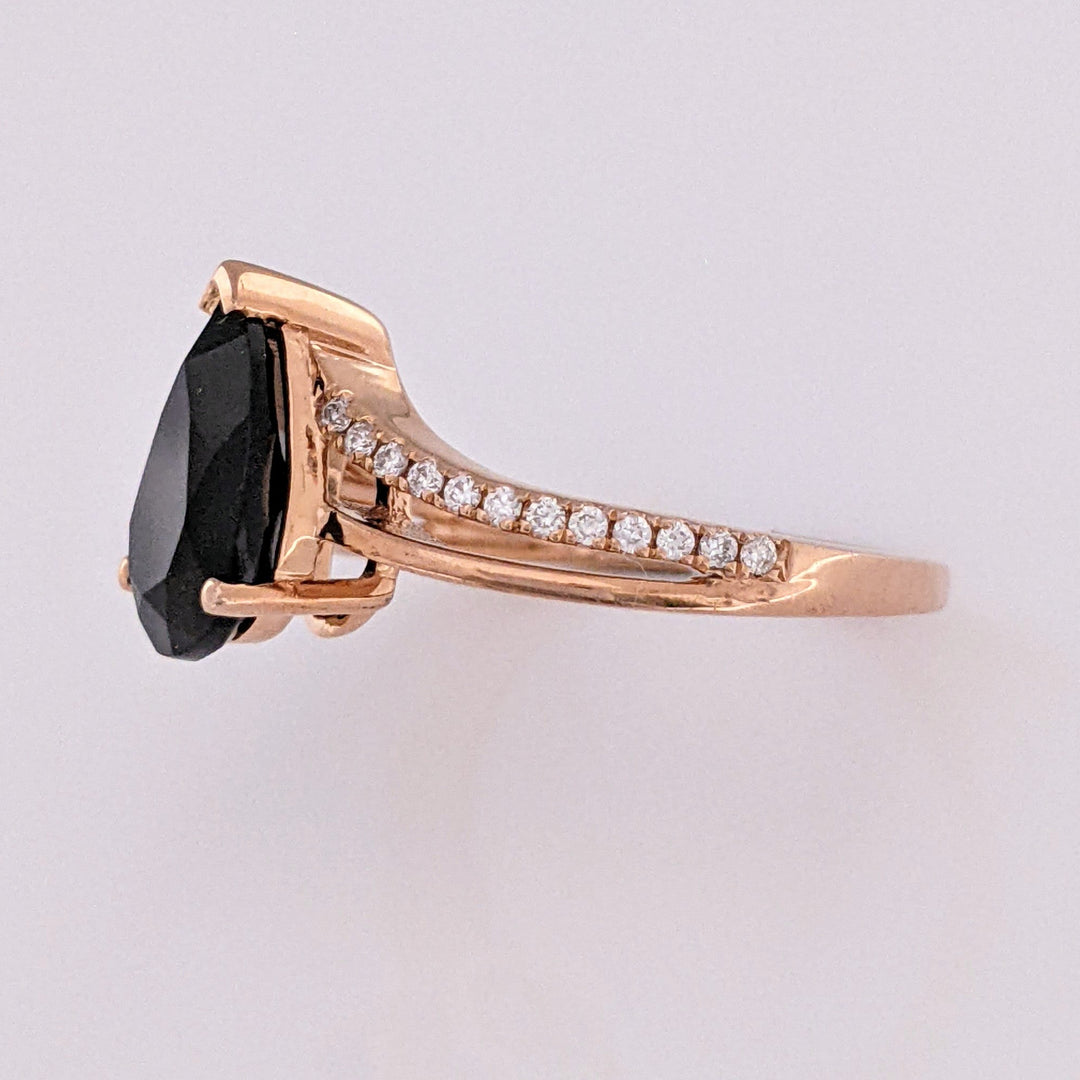 14K ROSE ONYX PEAR 7X11 WITH .20 DIAMOND TOTAL WEIGHT (24) ROUND ESTATE RING 2.6 GRAMS