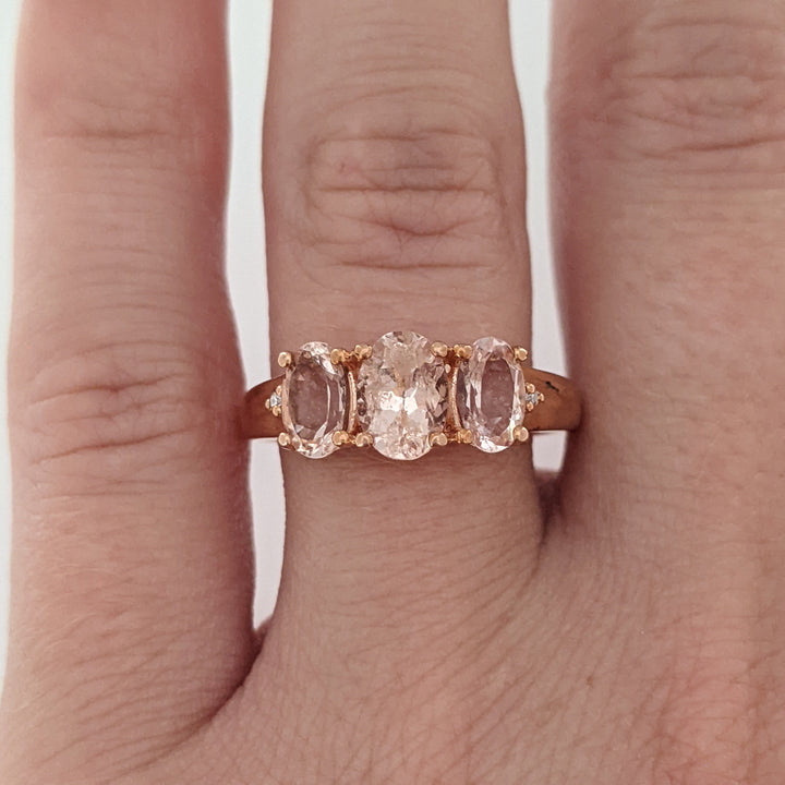 10K ROSE MORGANITE OVAL 7X5 (1) 4X6 (2) ESTATE RING 2.3 GRAMS