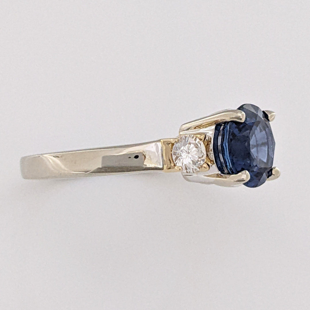 14K TWO-TONE LAB-CREATED SAPPHIIRE ROUND 7.5MM WITH .28 DIAMOND TOTAL WEIGHT ESTATE RING 4.7 GRAMS