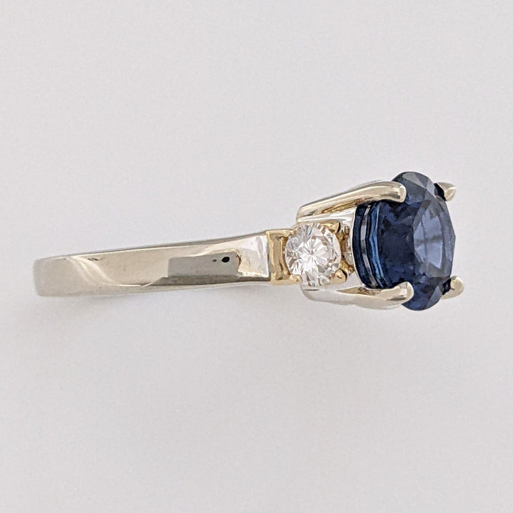 14K TWO-TONE LAB-CREATED SAPPHIIRE ROUND 7.5MM WITH .28 DIAMOND TOTAL WEIGHT ESTATE RING 4.7 GRAMS