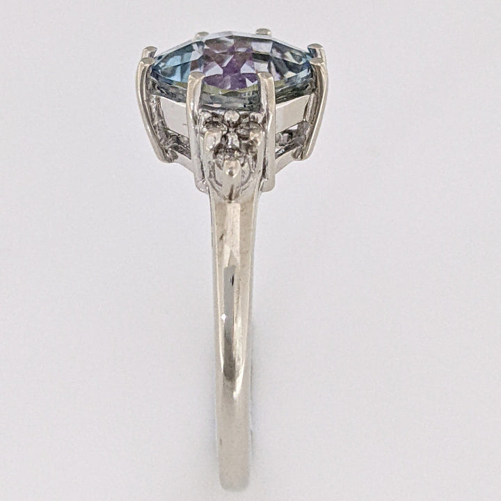 10K WHITE MYSTIC TOPAZ CUSHION CUT 8MM WITH (6) MELEE ESTATE RING 2.9 GRAMS
