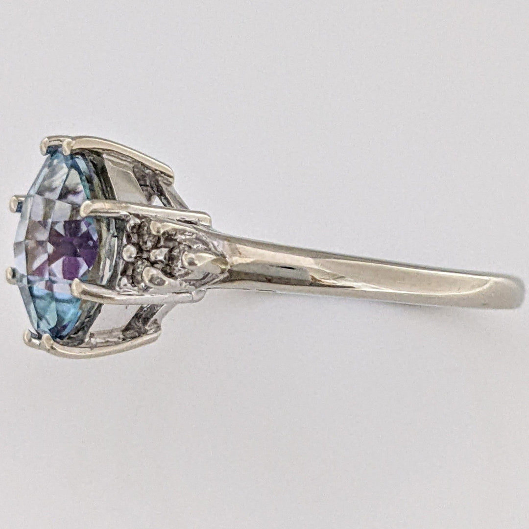 10K WHITE MYSTIC TOPAZ CUSHION CUT 8MM WITH (6) MELEE ESTATE RING 2.9 GRAMS