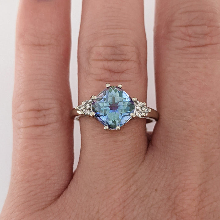 10K WHITE MYSTIC TOPAZ CUSHION CUT 8MM WITH (6) MELEE ESTATE RING 2.9 GRAMS