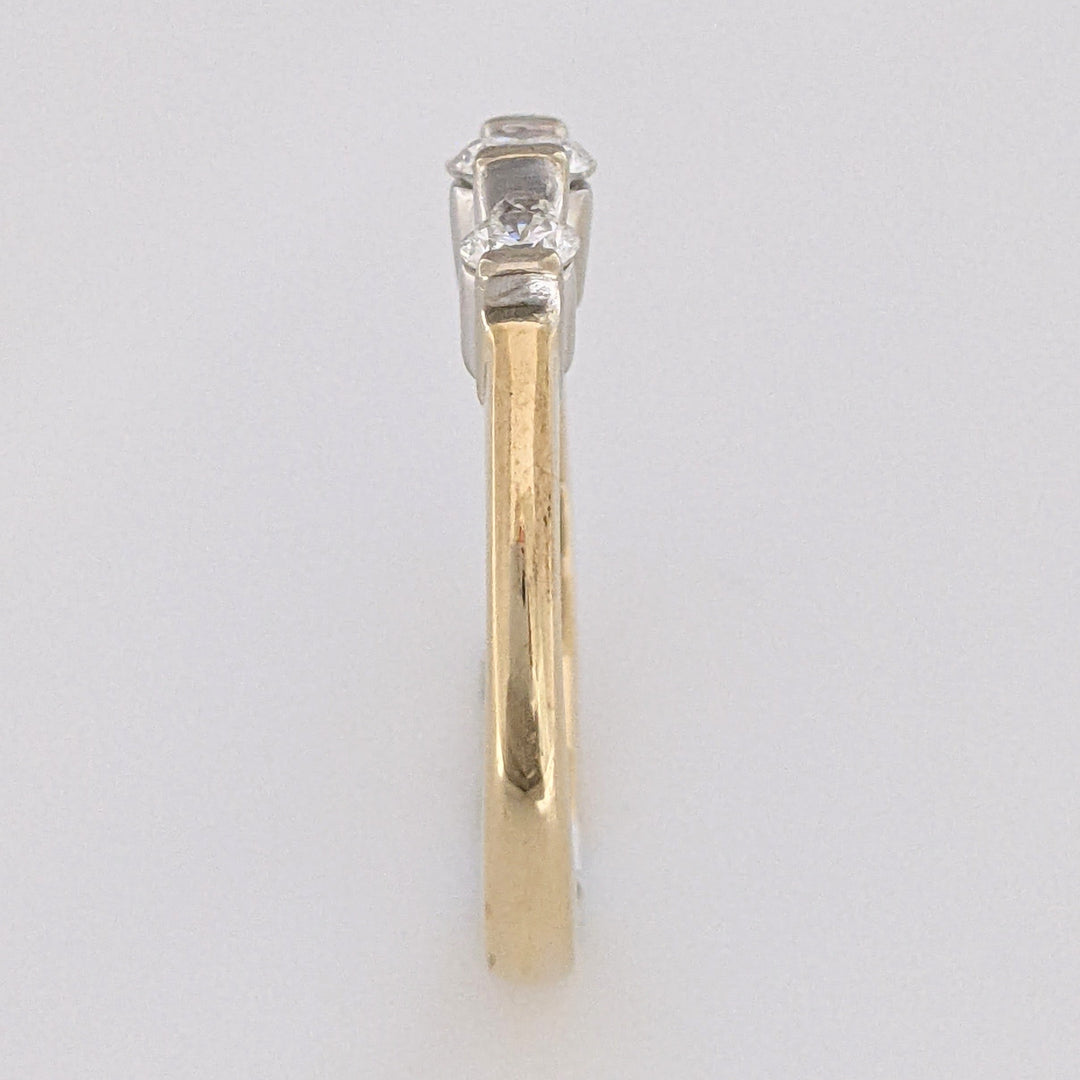 14K .40 CARAT TOTAL WEIGHT SI2 H DIAMOND ROUND (3) BAR SET TRINITY ESTATE RING 3.1 GRAMS
