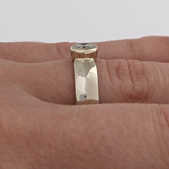 10K WHITE .34 CARAT TOTAL SI1 I DIAMOND ROUND BEZEL SET ESTATE RING 4.3 GRAMS