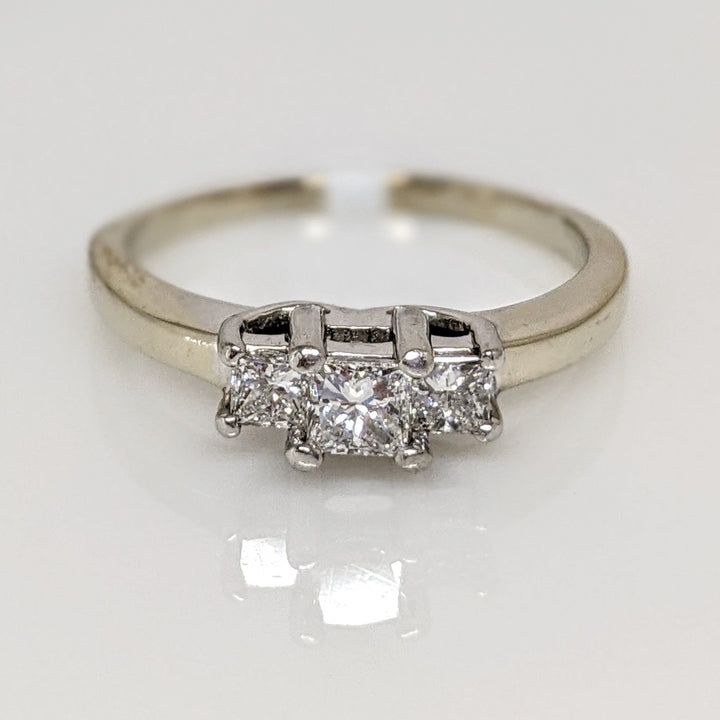 14K WHITE/PLATINUM .43 CARAT TOTAL WEIGHT SI2 G DIAMOND PRINCESS CUT (3) TRINITY ESTATE RING 3.4 GRAMS