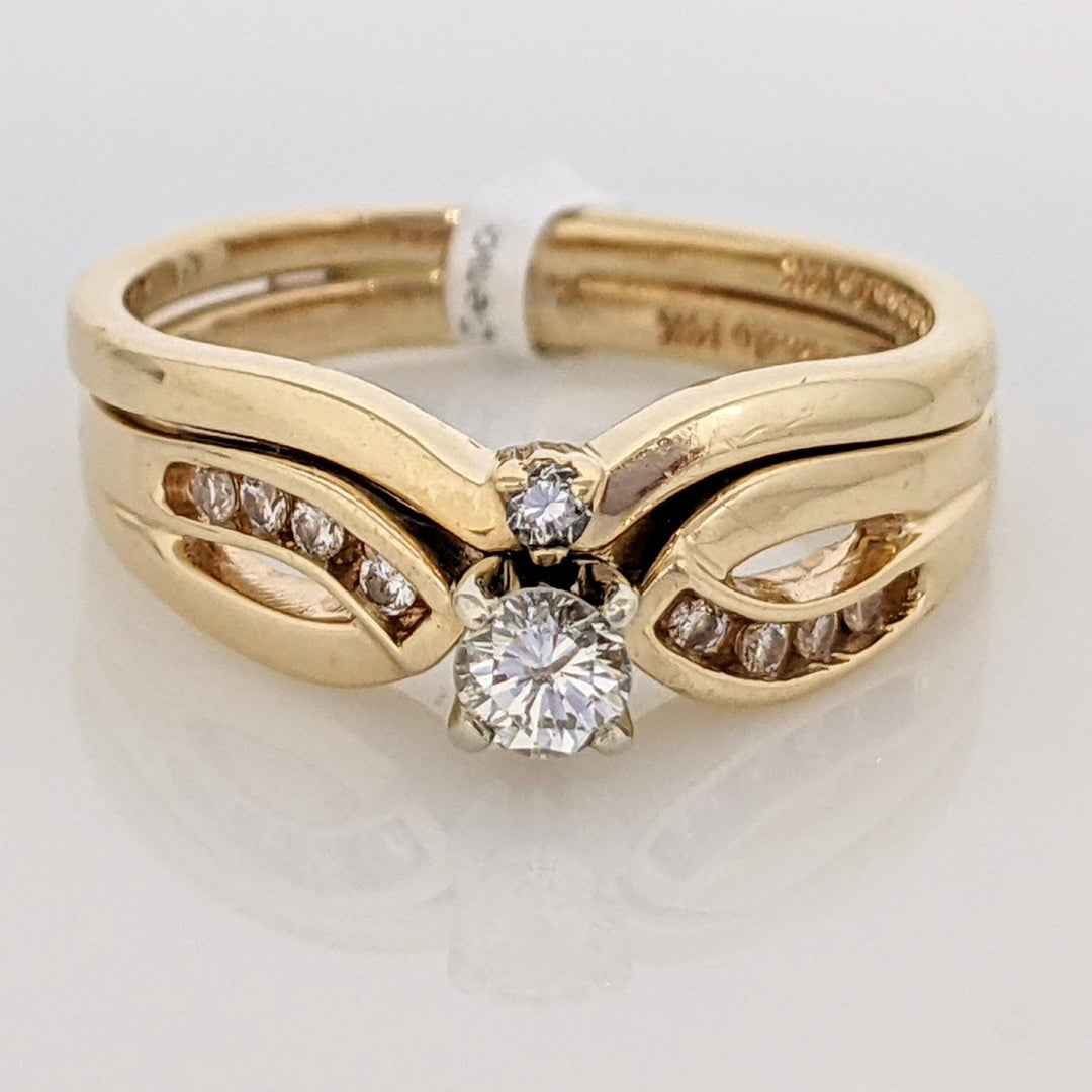 14K .25 CARAT TOTAL WEIGHT ROUND I1 H WITH (9) ROUND .06 TOTAL WEIGHT ESTATE SET 5.5 GRAMS