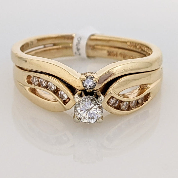 14K .25 CARAT TOTAL WEIGHT ROUND I1 H WITH (9) ROUND .06 TOTAL WEIGHT ESTATE SET 5.5 GRAMS