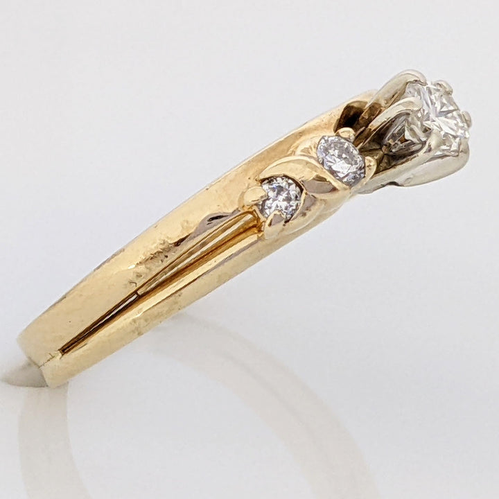 14K .41 CARAT TOTAL WEIGHT SI2 J DIAMOND ROUND (5) ESTATE RING 3.9 GRAMS