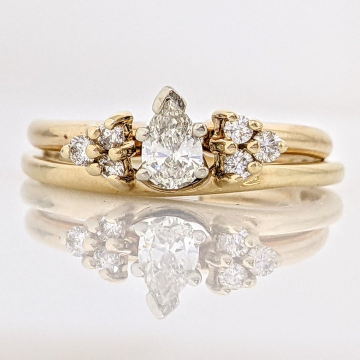 14K .30 CARAT TOTAL WEIGHT VS1 H-I DIAMOND PEAR WITH (6) ROUND ESTATE SET 3.4 GRAMS
