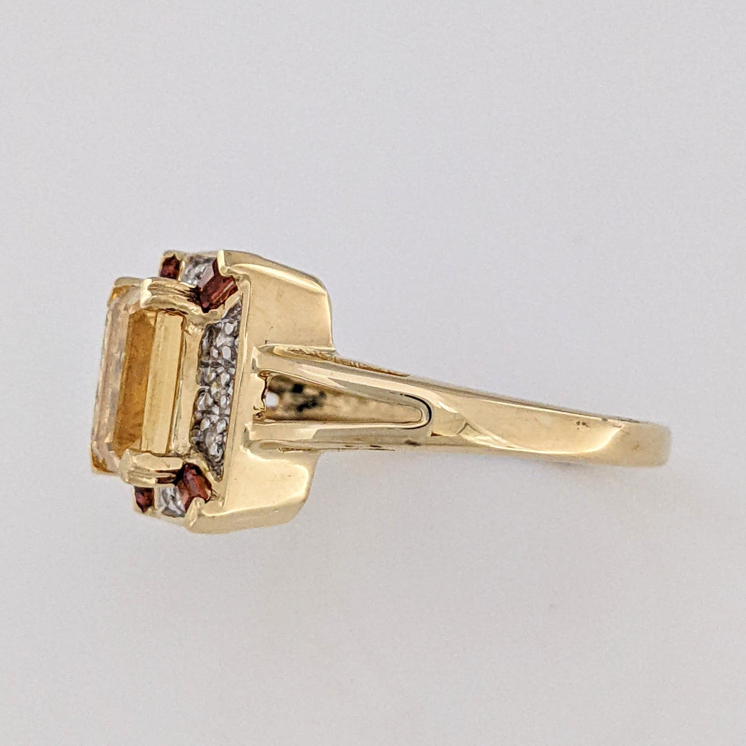 10K CITRINE EMERALD CUT 6X8 WITH (4) GARNET BAGUETTE AND (10) MELEE ESTATE RING 3.1 GRAMS