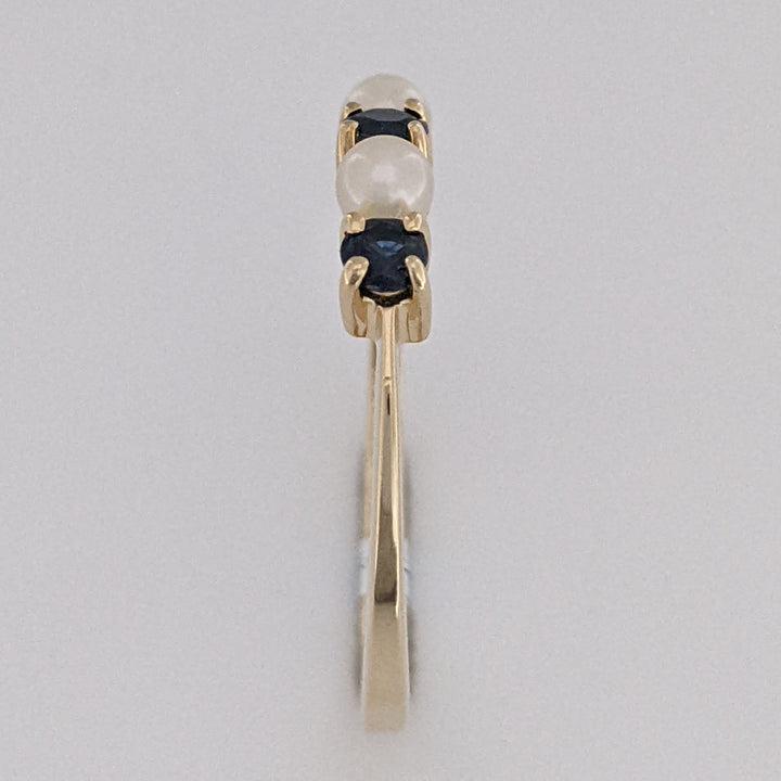 18K SAPPHIRE ROUND (3) 3MM WITH (2) PEARL 3MM ESTATE TIFFANY BAND 1.6 GRAMS