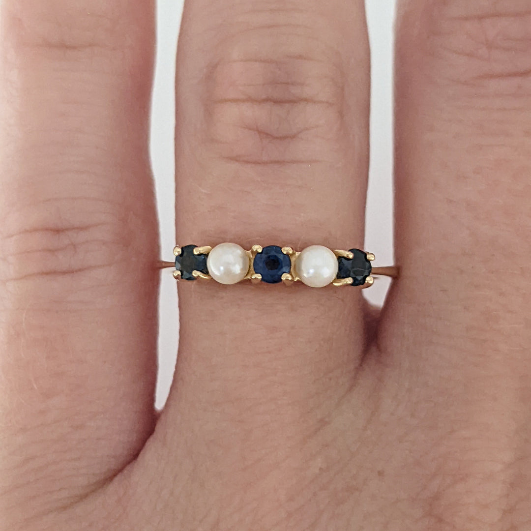 18K SAPPHIRE ROUND (3) 3MM WITH (2) PEARL 3MM ESTATE TIFFANY BAND 1.6 GRAMS