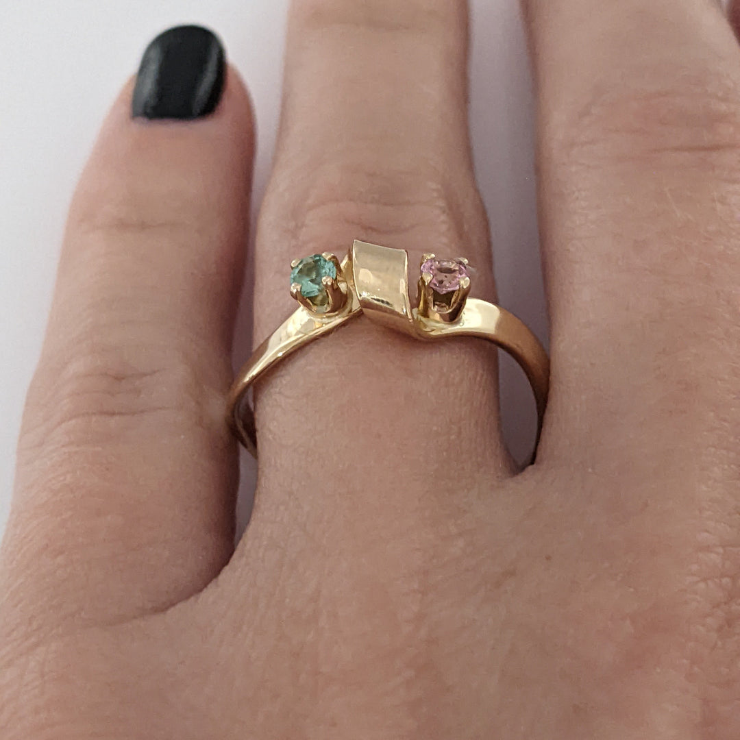 14K PINK/ GREEN TOURMALINE 2.7MM ROUND WAVY ESTATE BAND 2.6 GRAMS