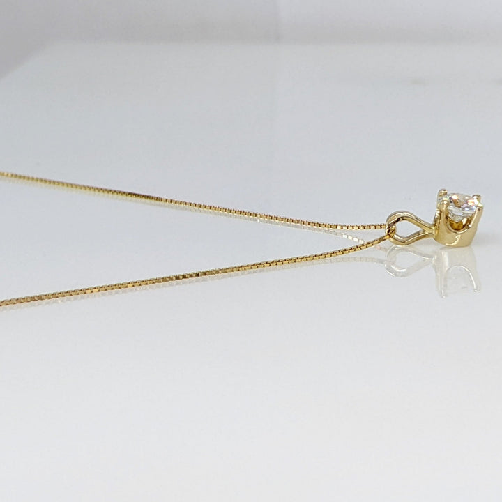 14K .44 CARAT TOTAL I1 I DIAMOND ROUND ESTATE PENDANT & CHAIN 1.5 GRAMS