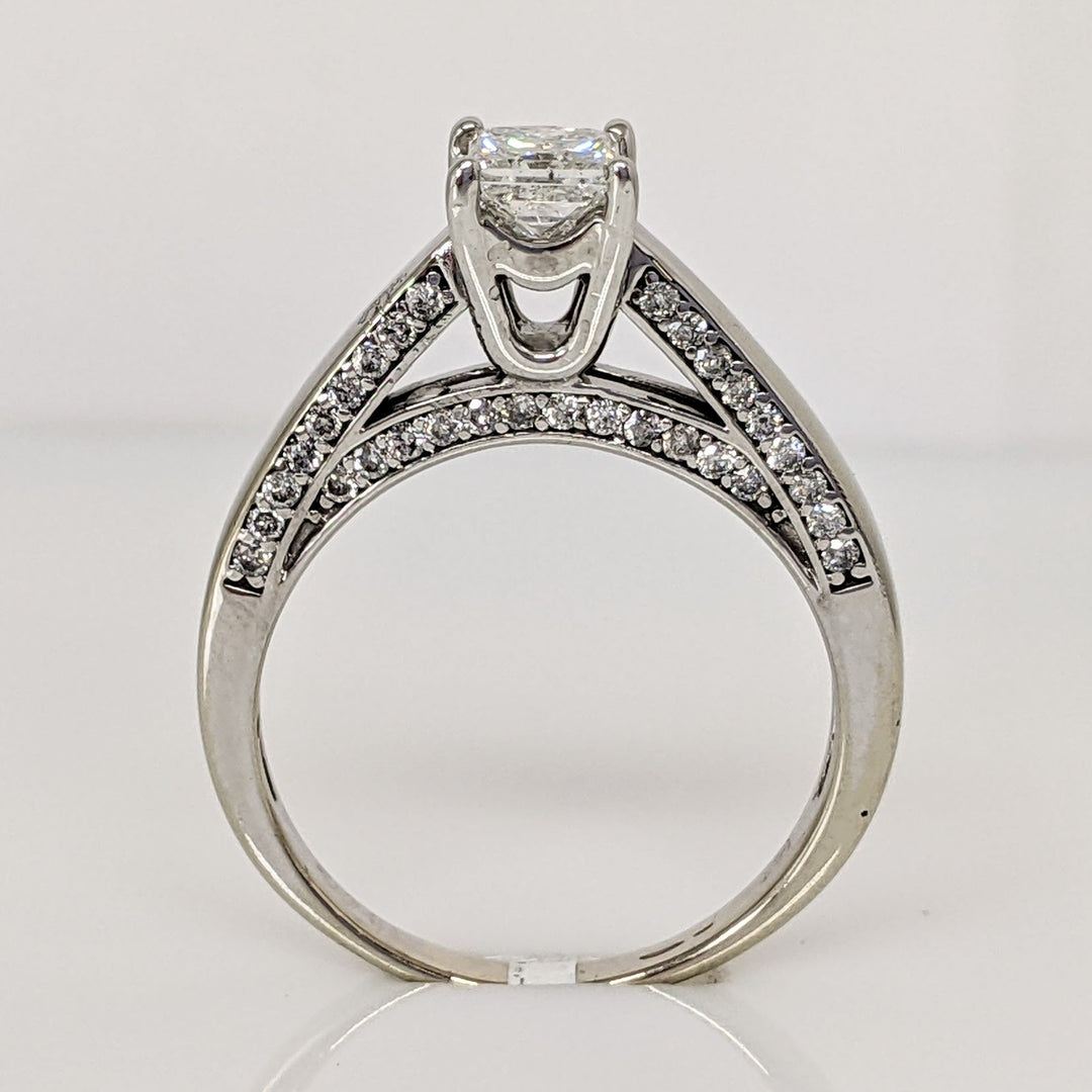 14K WHITE 1.13 CARAT TOTAL WEIGHT I1 G DIAMOND PRINCESS CUT WITH (48) ROUND MELEE ESTATE RING 4.7 GRAMS
