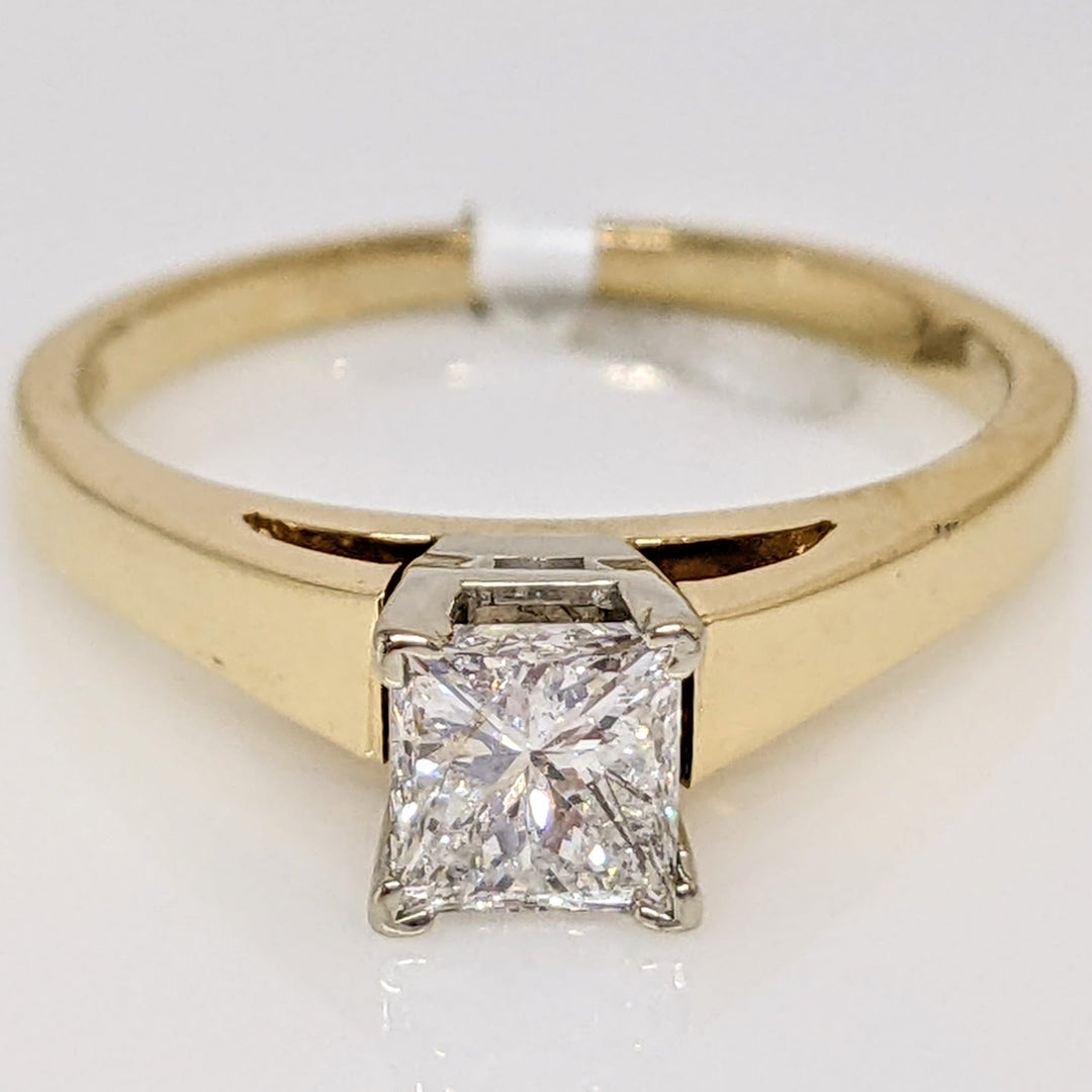 14K .63 CARAT TOTAL I1 E DIAMOND PRINCESS CUT SOLITAIRE ESTATE RING 2.9 GRAMS