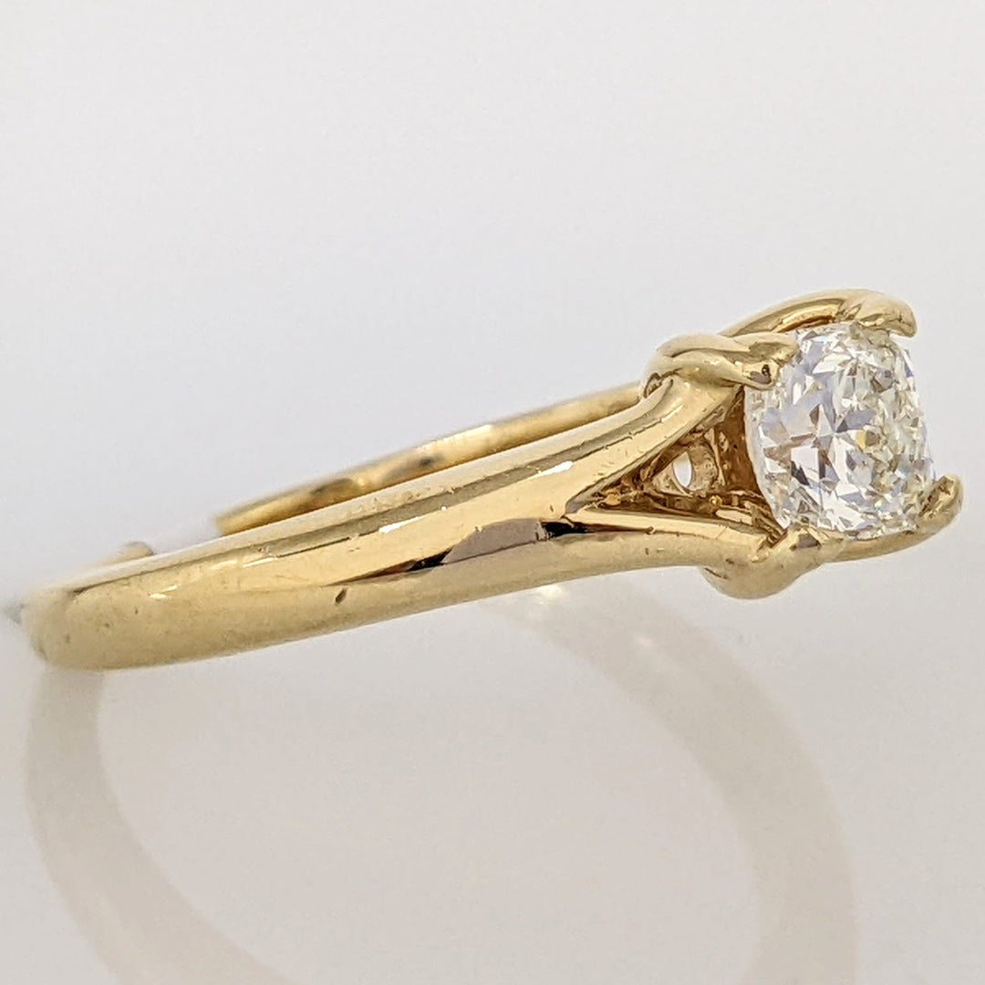 18K .62 CARAT TOTAL VS1 H DIAMOND CUSHION CUT SOLITAIRE ESTATE RING 3.8 GRAMS
