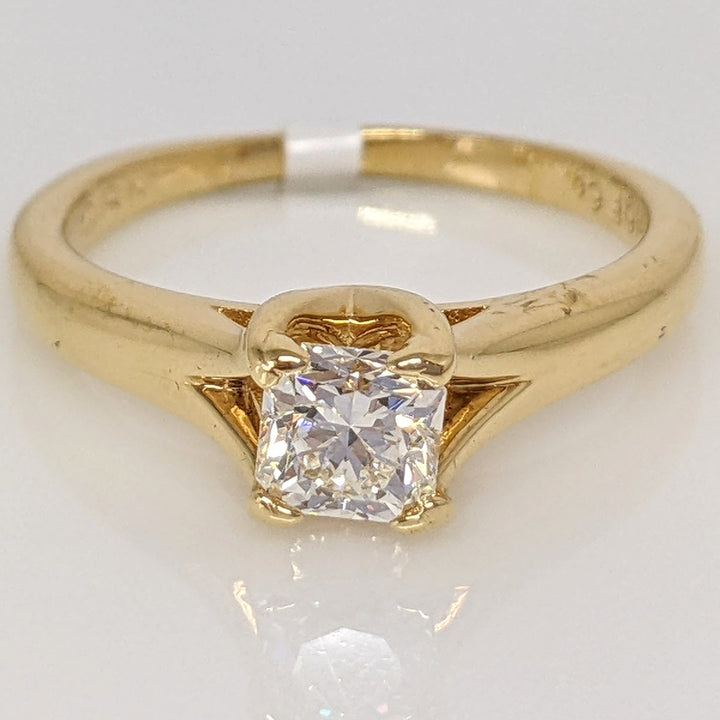 18K .62 CARAT TOTAL VS1 H DIAMOND CUSHION CUT SOLITAIRE ESTATE RING 3.8 GRAMS