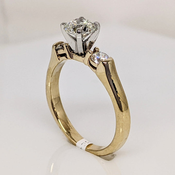 14K .90 CARAT TOTAL WEIGHT I H DIAMOND ROUND (3) TRINITY ESTATE RING 3.8 GRAMS