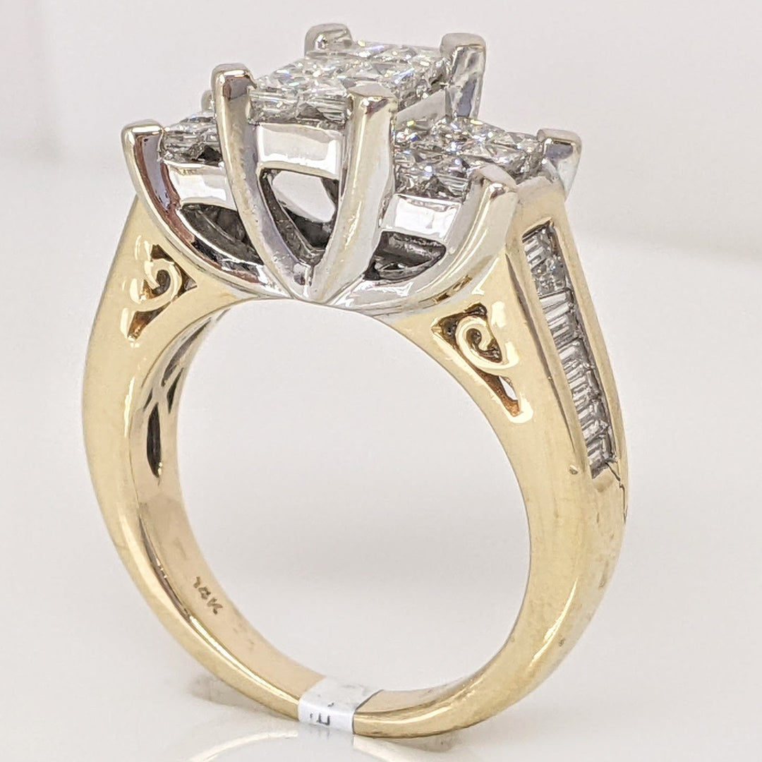 14K 1.50 CARAT TOTAL WEIGHT I1 H DIAMOND PRINCESS CUT (18) BAGUETTE (16) ESTATE CLUSTER RING 8.1 GRAMS