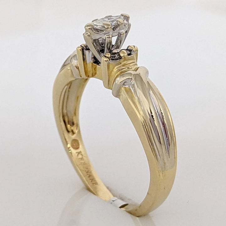 14K .28 CARAT TOTAL WEIGHT SI2 H DIAMOND MARQUISE CUT WITH (4) ROUND ESTATE RING 4.3 GRAMS