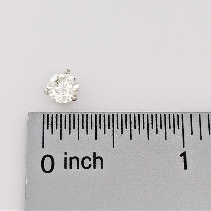 14K WHITE 1.44 CARAT TOTAL WEIGHT VS2 J-K DIAMOND ROUND (2) ESTATE MARTINI EARRINGS 1.2 GRAMS