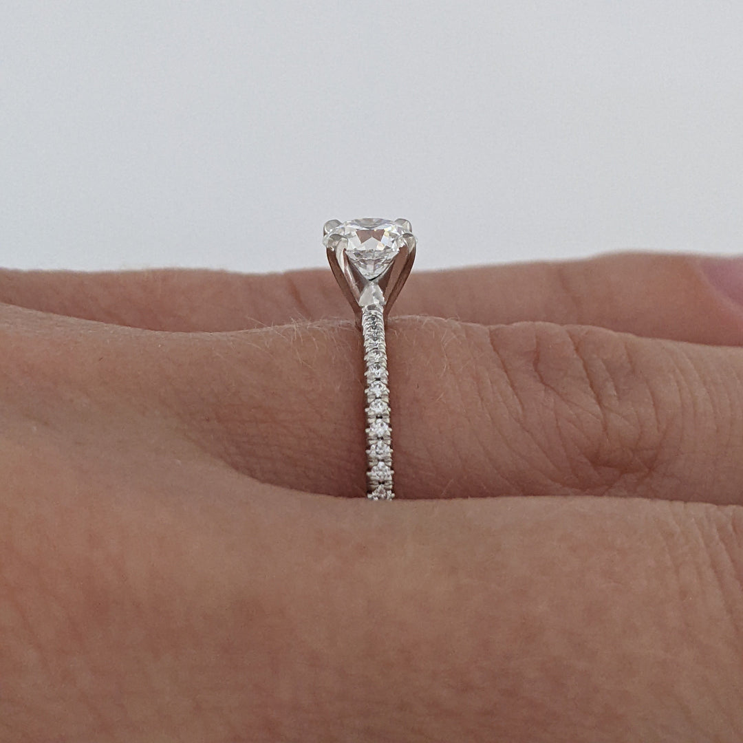 14K WHITE .76 CARAT TOTAL WEIGHT VS2 H DIAMOND ROUND (23) ESTATE RING 1.8 GRAMS