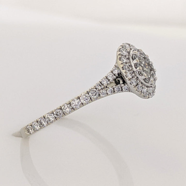 14K WHITE 1.00 CARAT TOTAL WEIGHT SI1 H DIAMOND OVAL (1) ROUND (66) NEIL LANE ESTATE RING 3.4 GRAMS