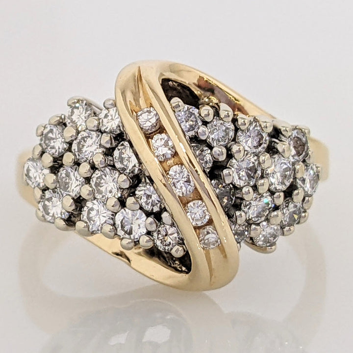 14K .57 CARAT TOTAL WEIGHT SI G-H DIAMOND ROUND (31) SWIRL CLUSTER RING 4.5 GRAMS