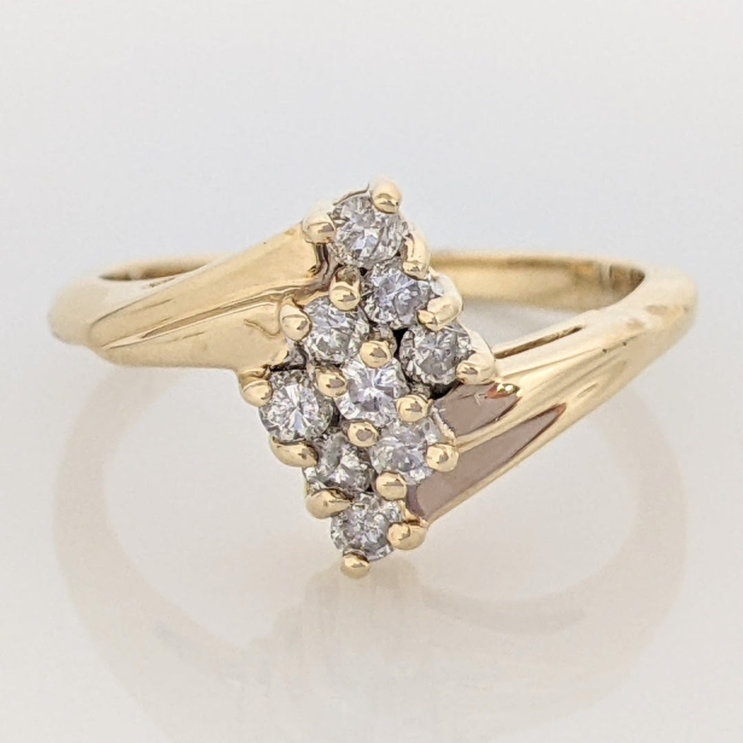 14K .25 CARAT TOTAL WEIGHT I1 I DIAMOND ROUND (9) ESTATE CLUSTER RING 2.8 GRAMS