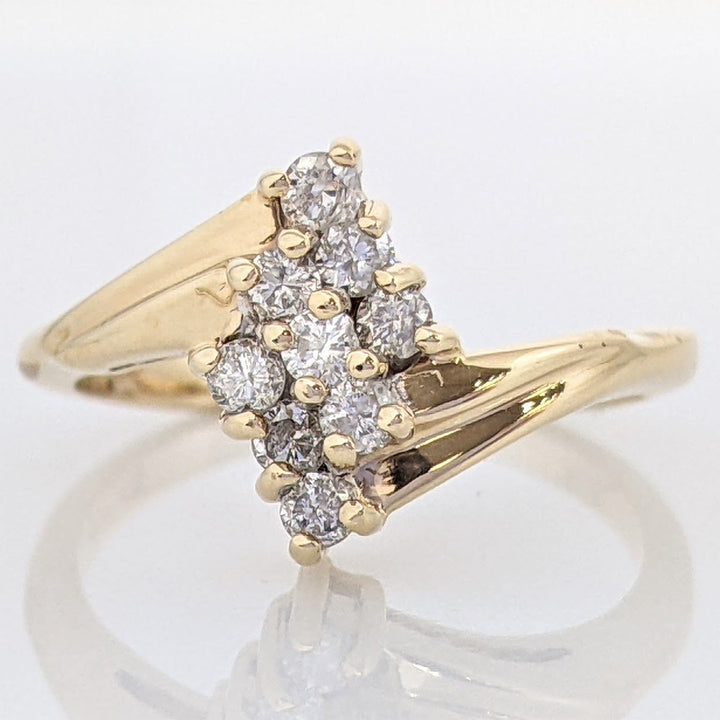 14K .25 CARAT TOTAL WEIGHT I1 I DIAMOND ROUND (9) ESTATE CLUSTER RING 2.8 GRAMS